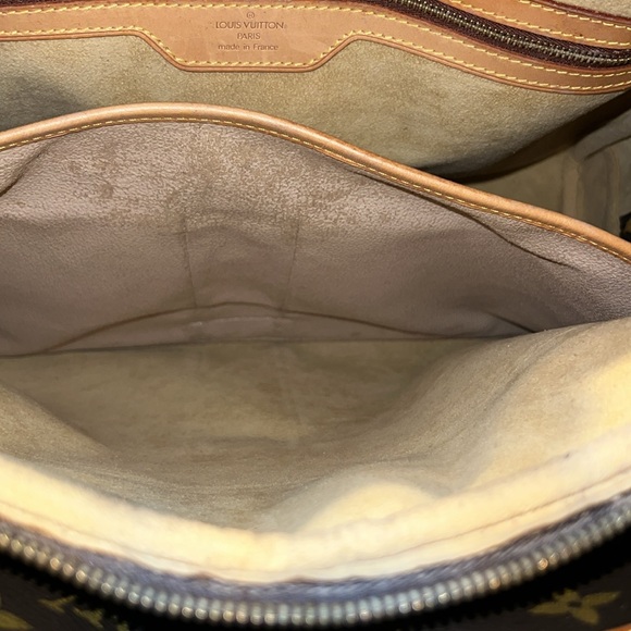 Louis Vuitton Rivoli Monogram Satchel GM 16x12x5 large size! 15L in the middle - Picture 7 of 9